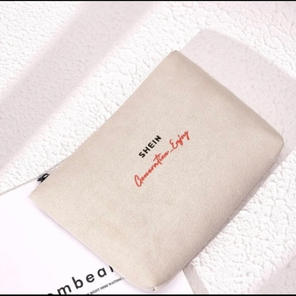 SHEIN Slogan Graphic Makeup Bag